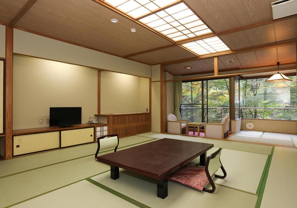 Japanese-Style Family Room (6 Adults), Hotel Yunishigawa in Nikko