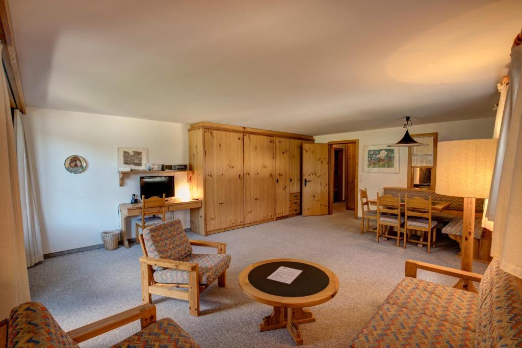 Chesa Munteratsch 2-Zimmerwohnung 201 Typ E - 4