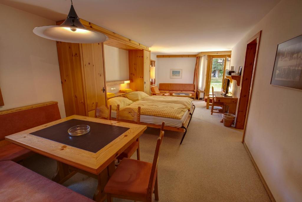 Chesa Munteratsch 2-Zimmerwohnung 105 Typ E - 2