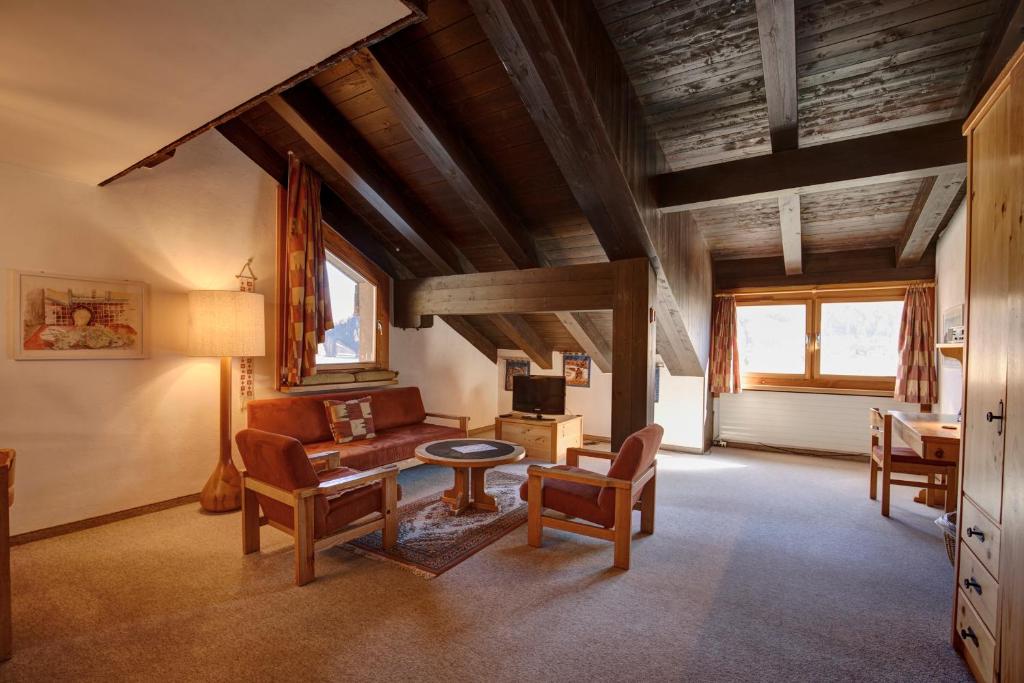 Chesa Munteratsch 2-Zimmerwohnung 404 Typ E - 1