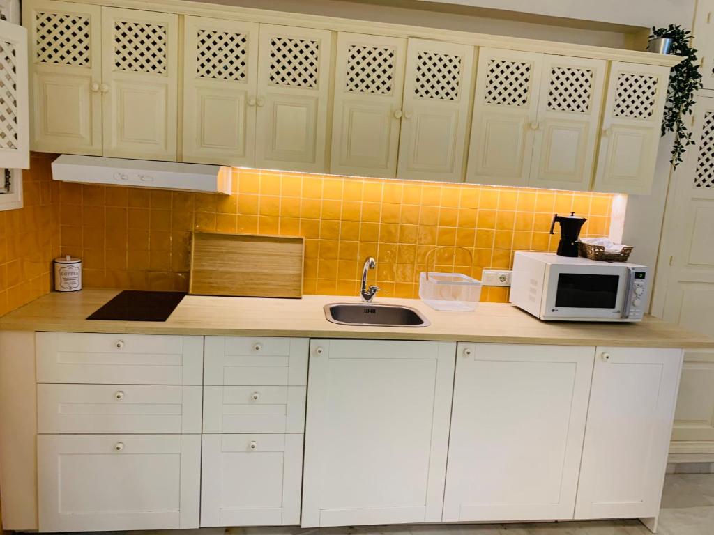 Lovely studio in Marbella close to Puente Romano - 3