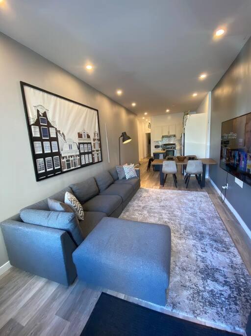 AMAZING 1 BR 20 MINUTES FROM DOWNTOWN