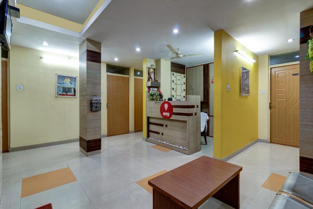 OYO Hotel Satguru photo