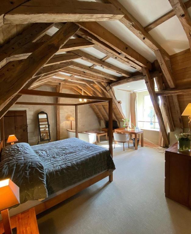Chateau des Arpentis photo