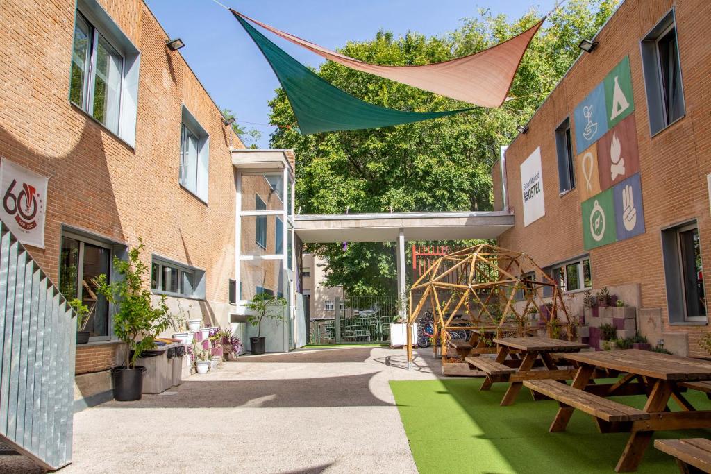 Scout Madrid Hostel, Мадрид