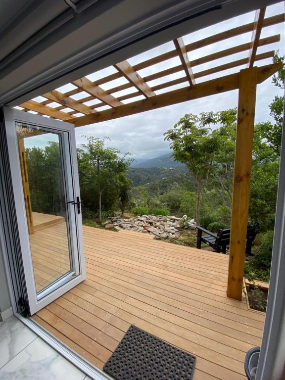 Round the Bend, Wilderness