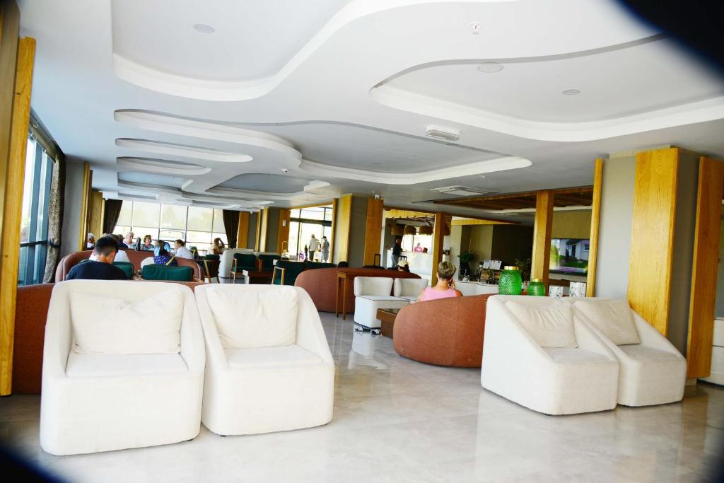 Hane Sun Elite Hotel — Hotel building in Side