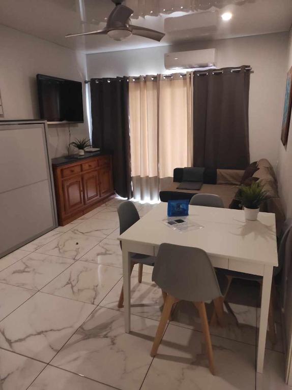 Benal Beach 327 - 4