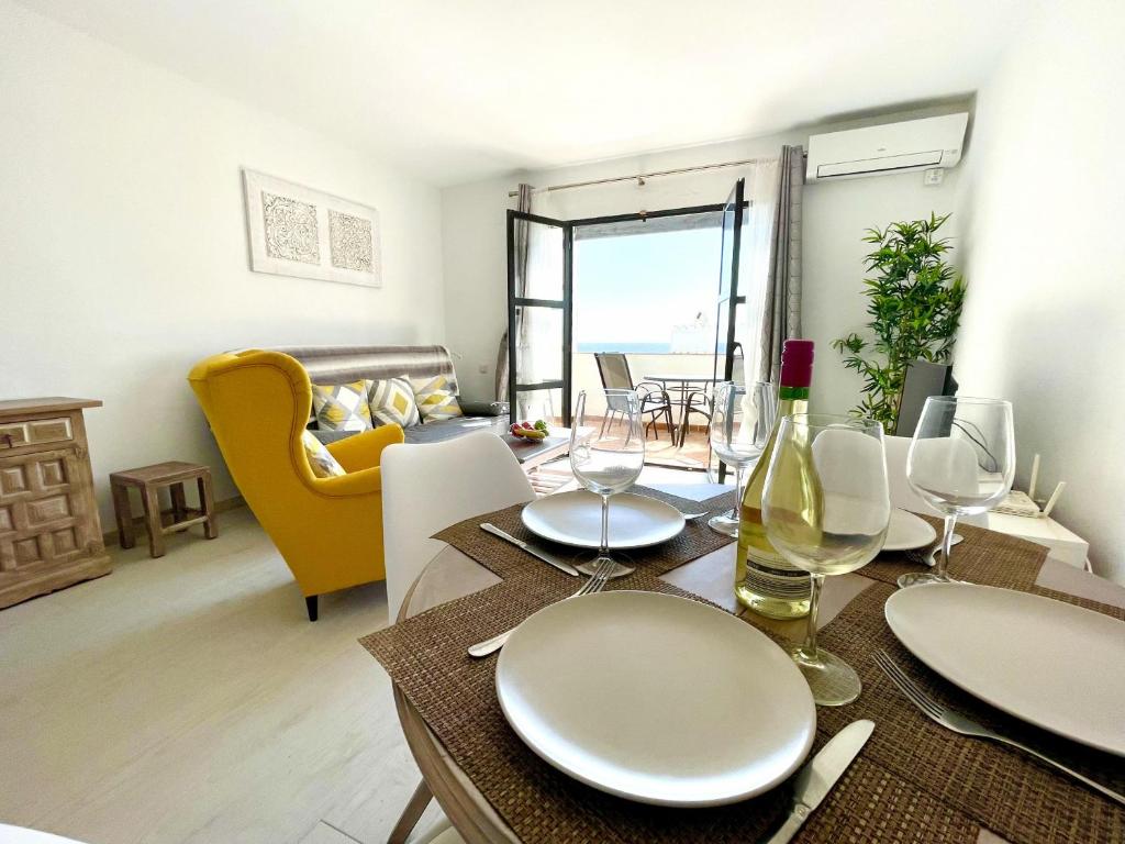 Dona Lola Miriam - Nice duplex 1 bedroom apartment with open sea views close to restaurants and bars between Marbella and Fuengirola - Costa del Sol - CS166 - 2