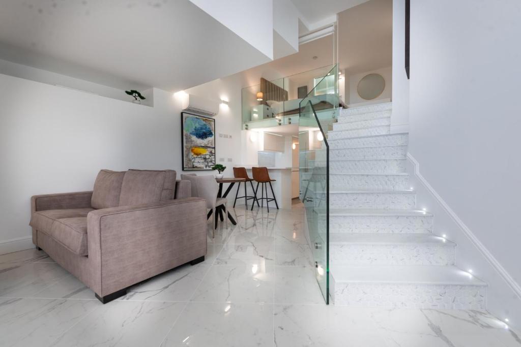 Beachfront maisonette-Hosted by Sweetstay