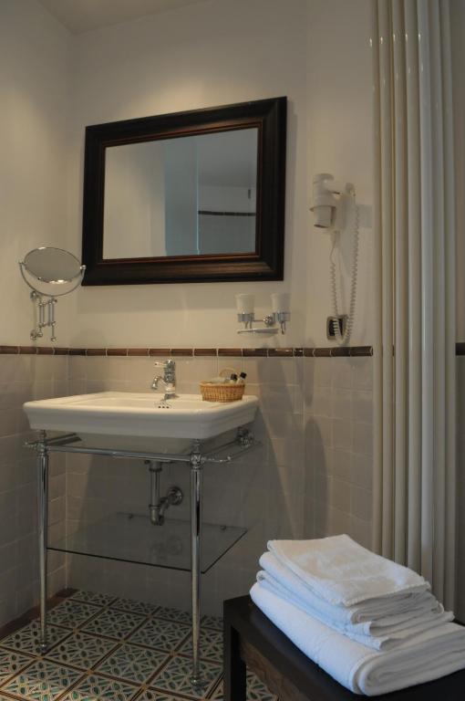 Villa Poseidon -Boutique Hotel- - 4