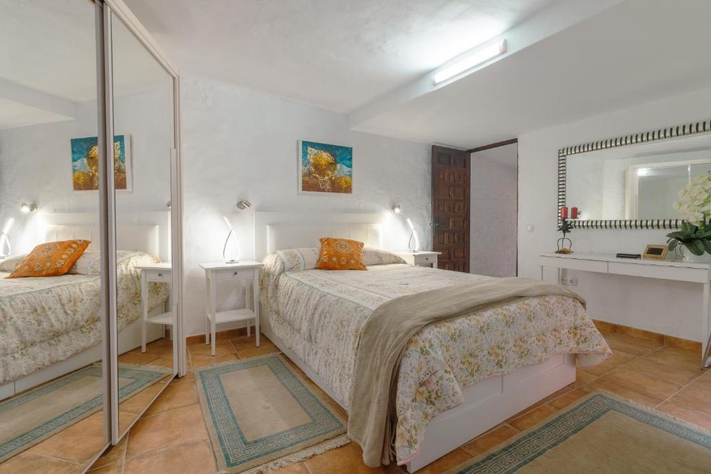 Casa del Sol Terrace Parking - 5