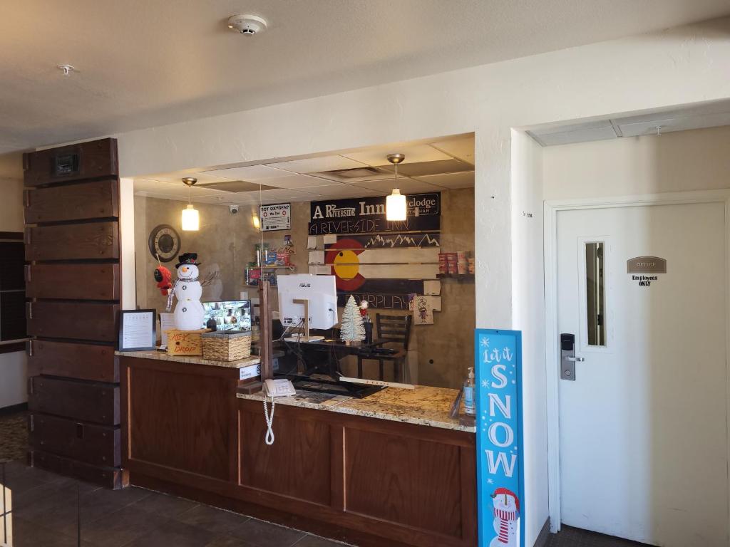 A Riverside Inn Travelodge by Wyndham photo