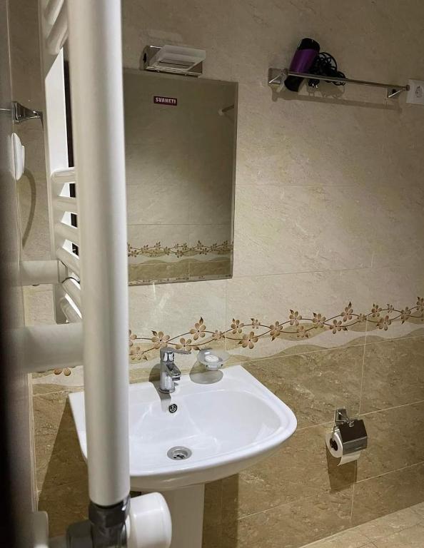 Hotel White Mountains • თეთრი მთები photo