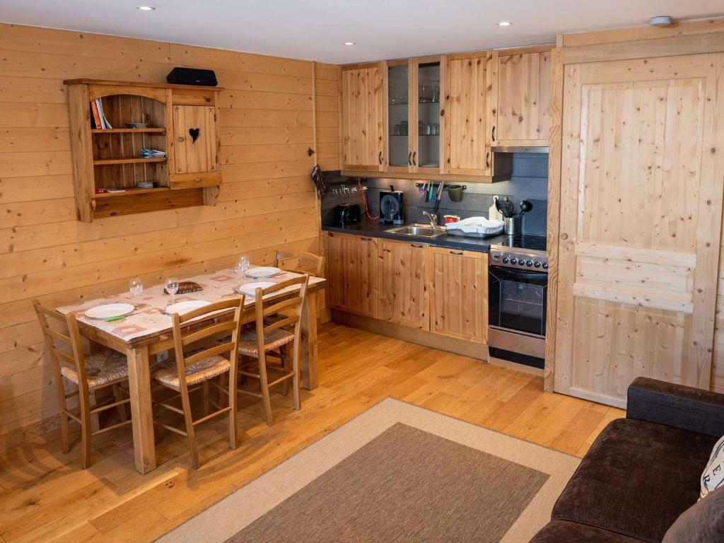 Val Thorens - Bel Appartement 4 pers, Balcon Sud, TV, Bluetooth, Cuisine Équipée, Local à Skis - FR-1-637-32 - 3