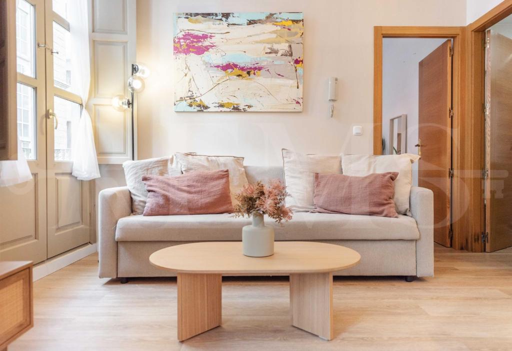 Artistic apartment in the heart of Málaga by REMS - 4
