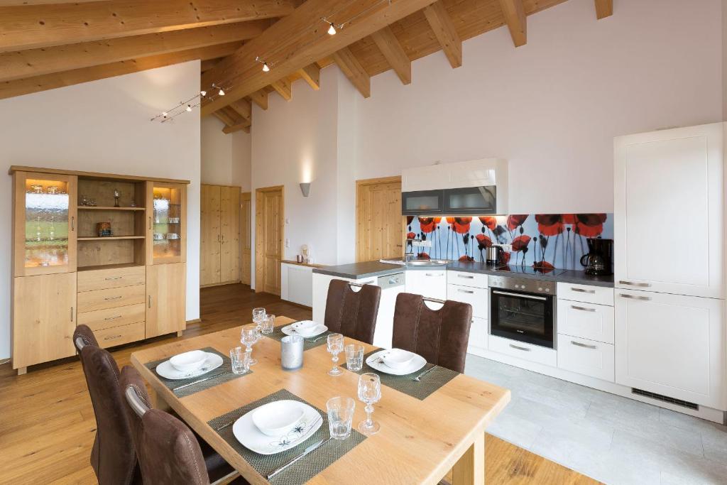 Ferienwohnung Bergblick Dachgeschoss - 2