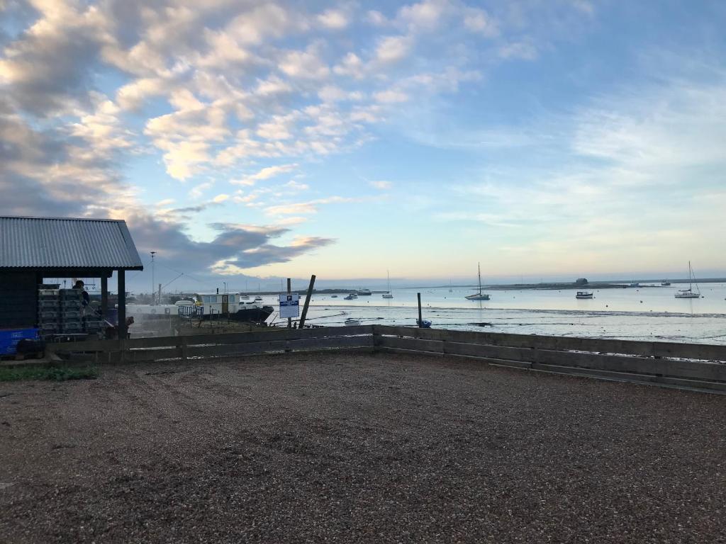 Secluded Island Retreat, West Mersea photo 8