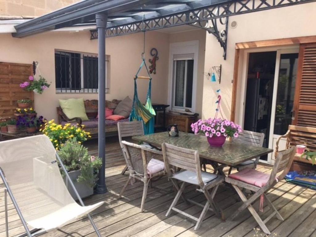 CALME , PROCHE du Centre, Grande Terrasse, Petit déjeuner - 1
