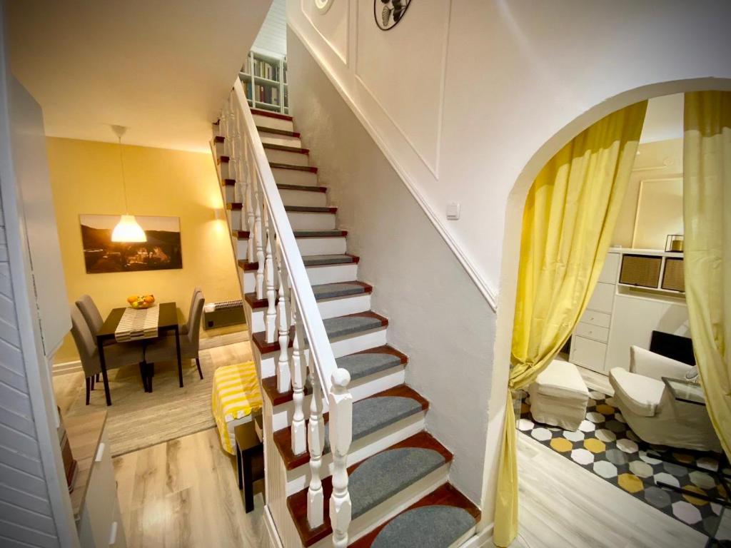 Avala Sunset Apartments - 4