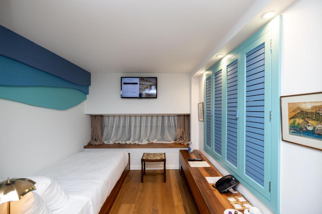 Limehouse Library Hotel photo