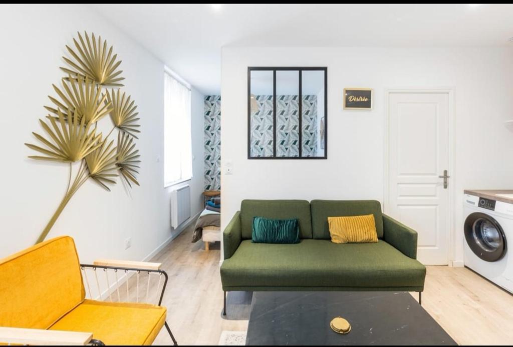 Désirée Logement Cosy et Charmant 1 er étage - 2