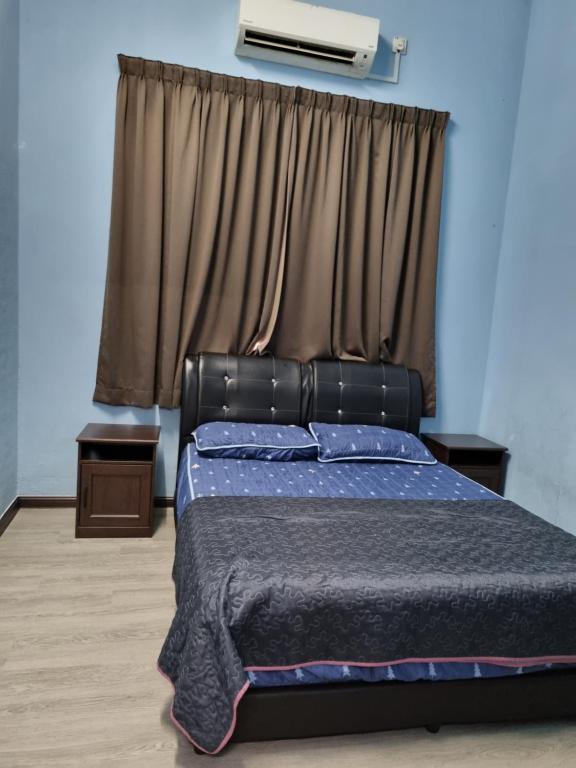 E.R. BUDGET INN photo