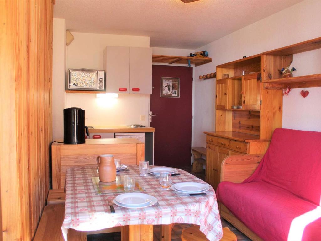 Studio cosy à Vars Sainte Marie, 4 couchages, balcon sud, à 300m des pistes et commerces - FR-1-330B-202 - 2