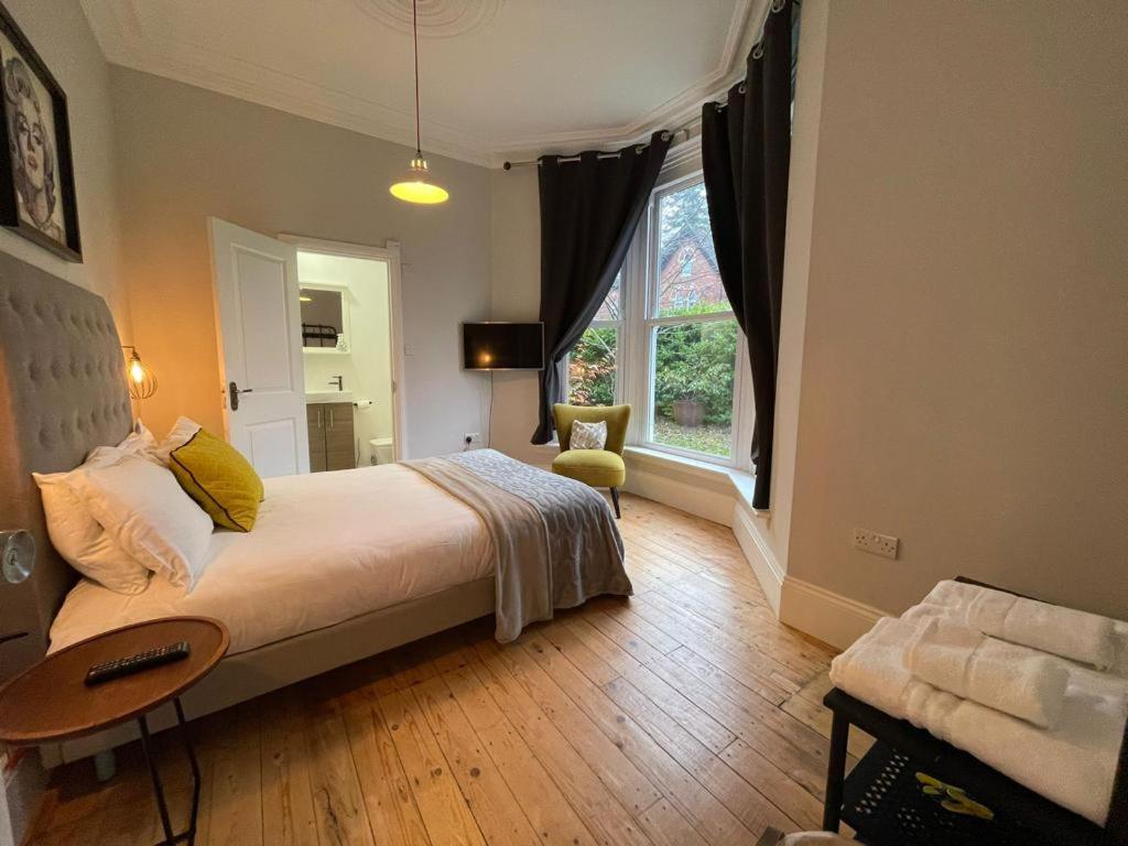 Urban City Suites STUNNING Victorian 3 bed 2bath with free Parking