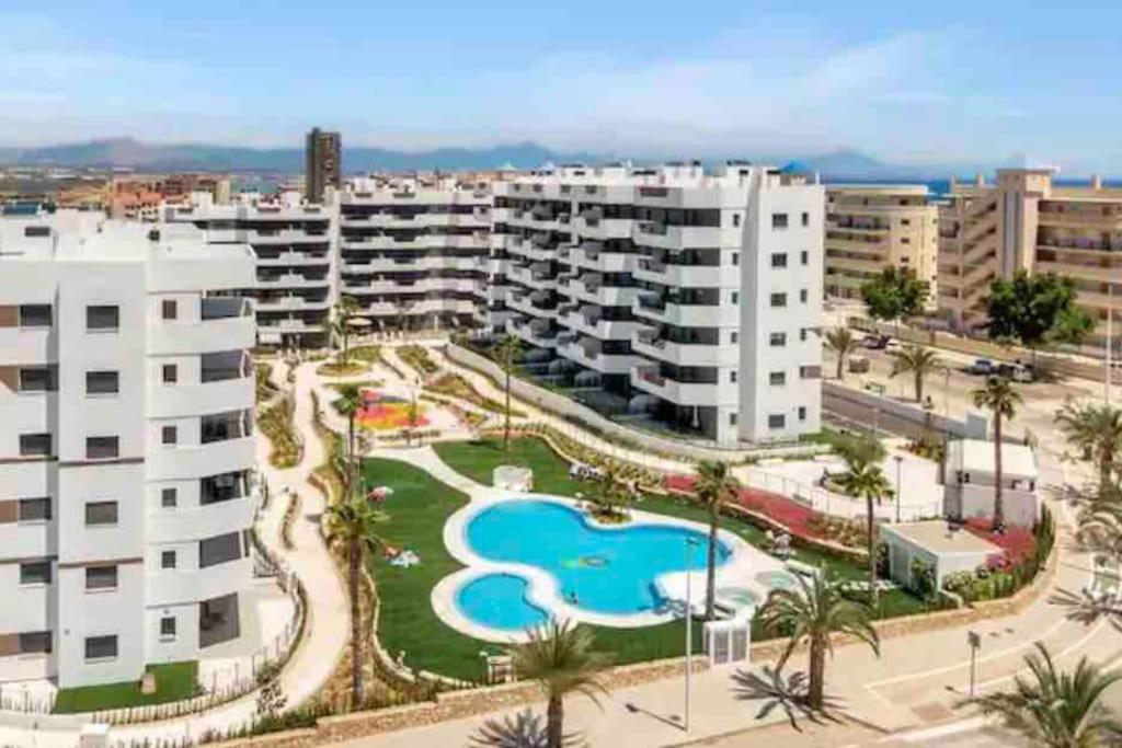 NEW GROUNDFLOOR APT. ARENALES DEL SOL - 1
