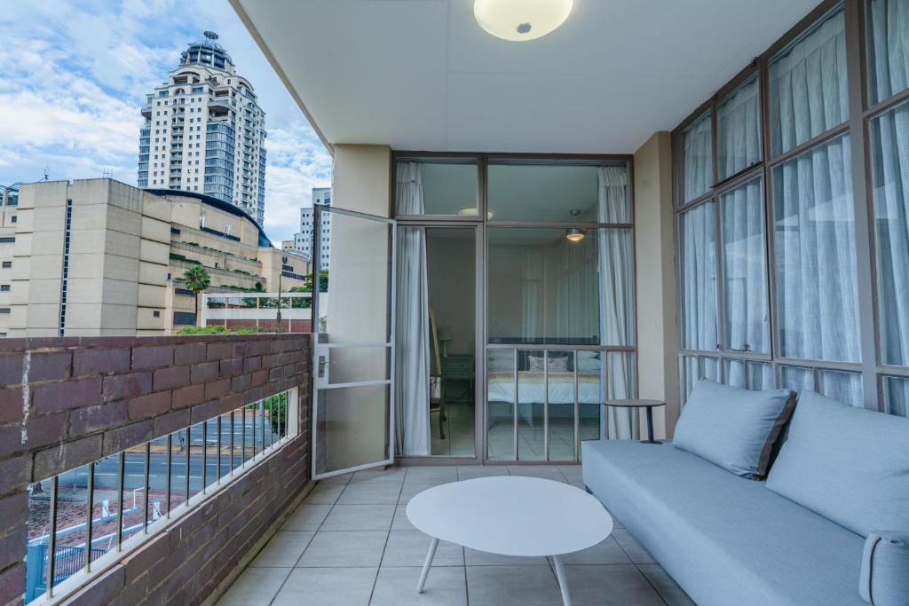Lovely 2 bedroom unit in the heart of Melville 127 photo