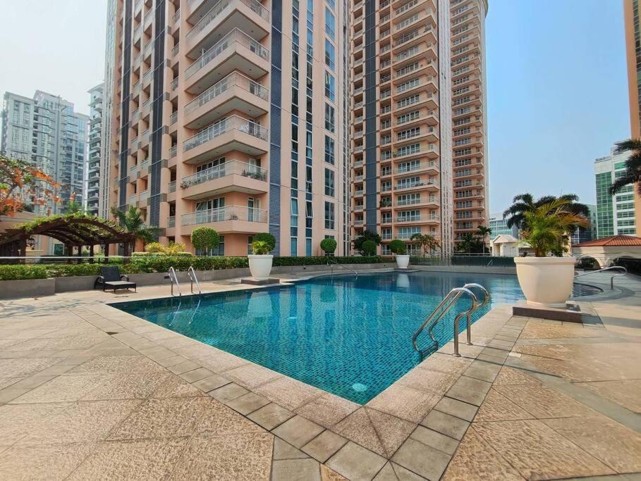 A2J Luxury Studio Near Venice Mall BGC Taguig photo