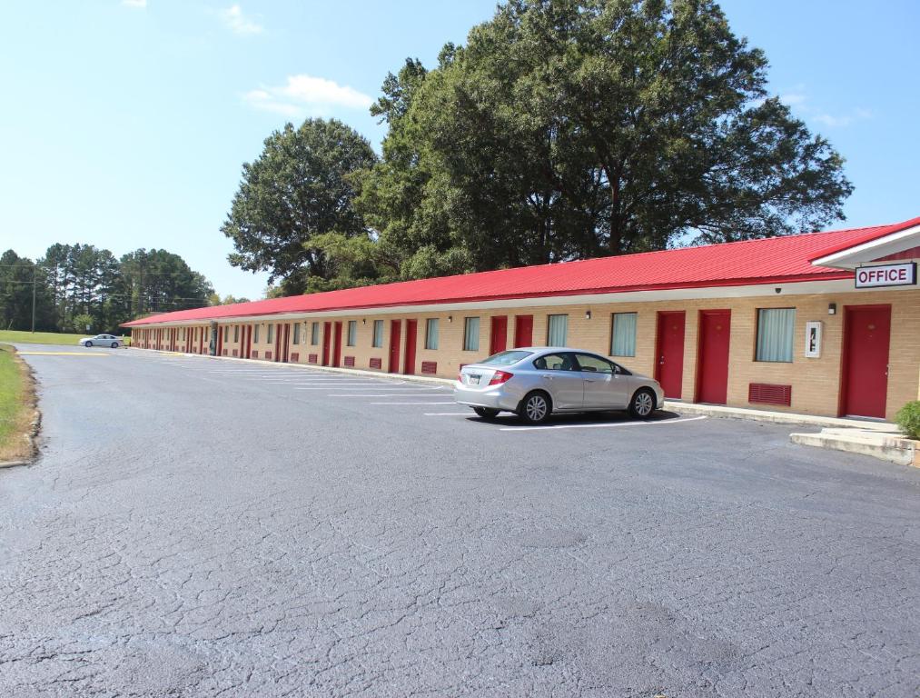 Landsford Inn photo