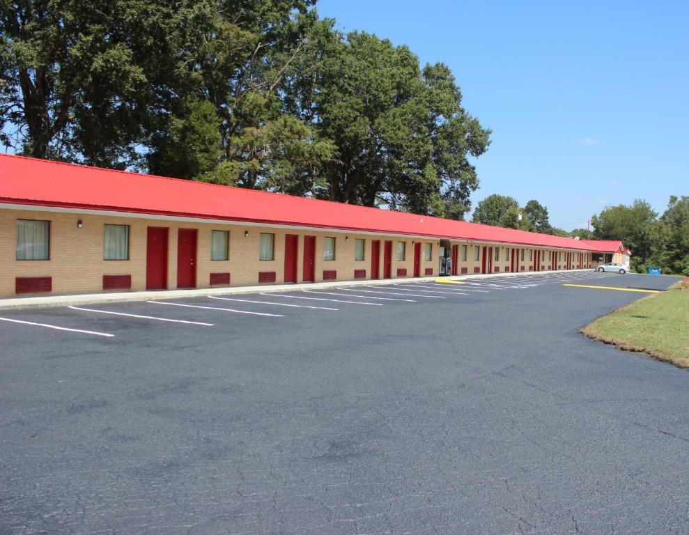 Landsford Inn photo