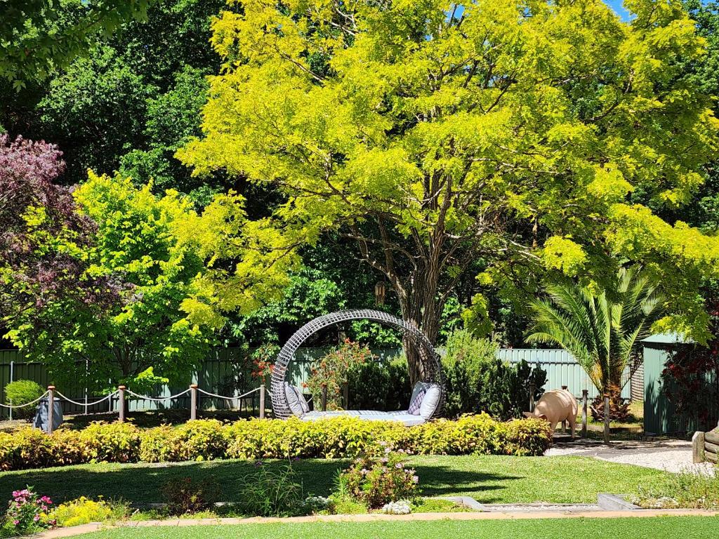 Holiday Haus Hahndorf - 4BR, Garden and Parking