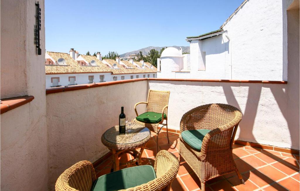 Amazing Apartment In Mijas Costa With 1 Bedrooms, Outdoor Swimming Pool And Swimming Pool photo