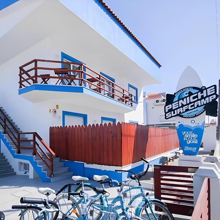 Peniche Surfcamp Hostel, Baleal