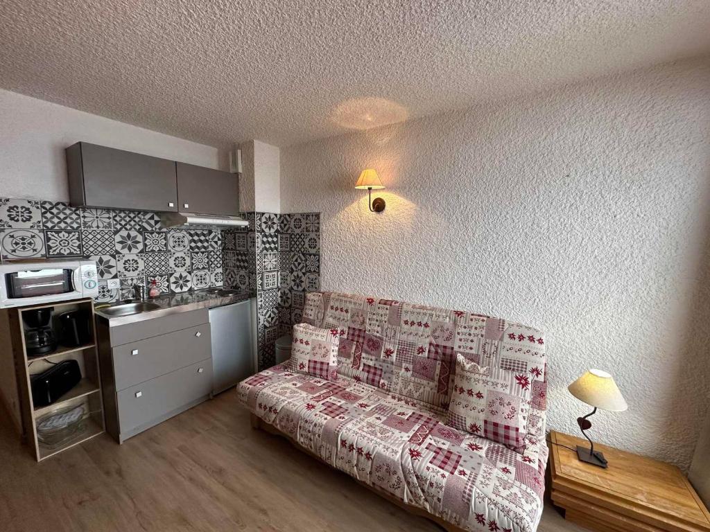 Studio confortable, ski aux pieds, proche centre, balcon privé - 1