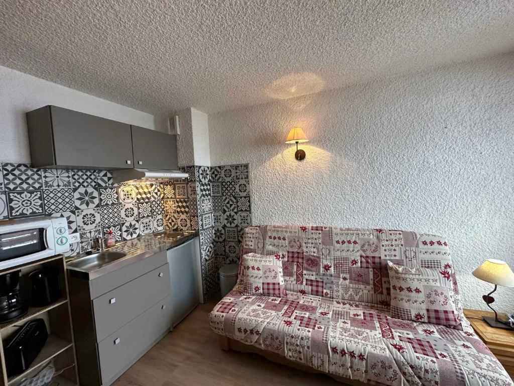 Studio confortable, ski aux pieds, proche centre, balcon privé - 4