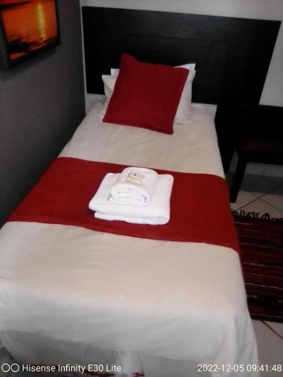 Rustenburg Guesthouse photo