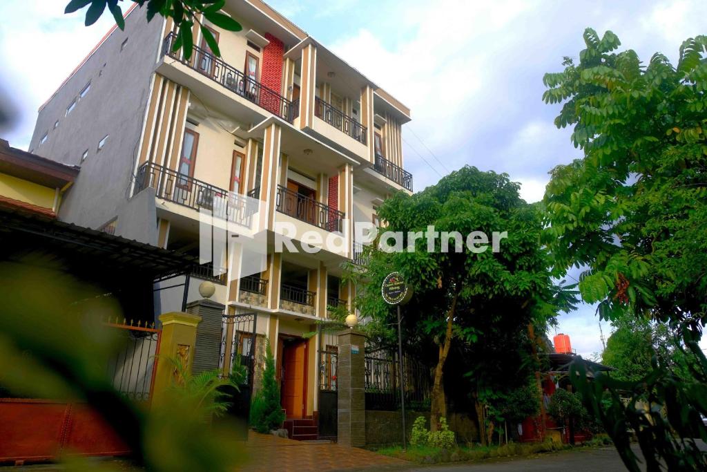 Guest House Bibong Makassar Mitra RedDoorz 外観