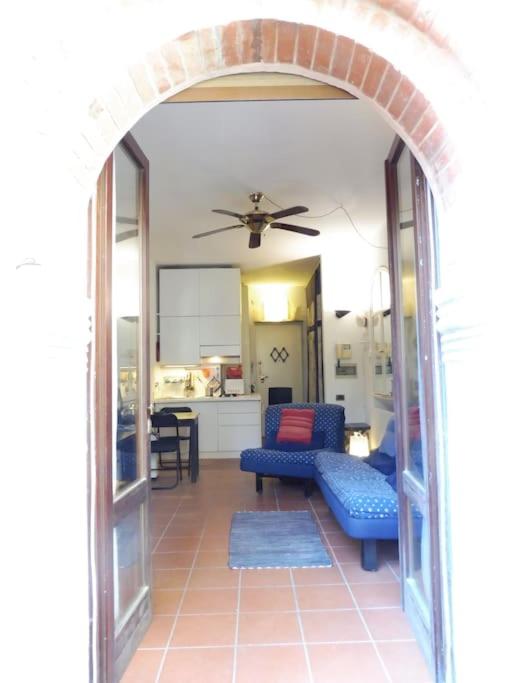 studio-apartment with small garden - 4