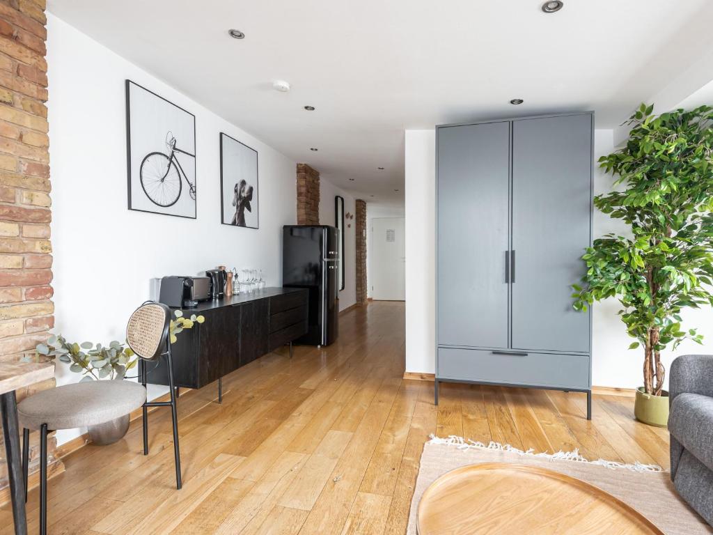 limehome Berlin Kopenhagener Straße photo