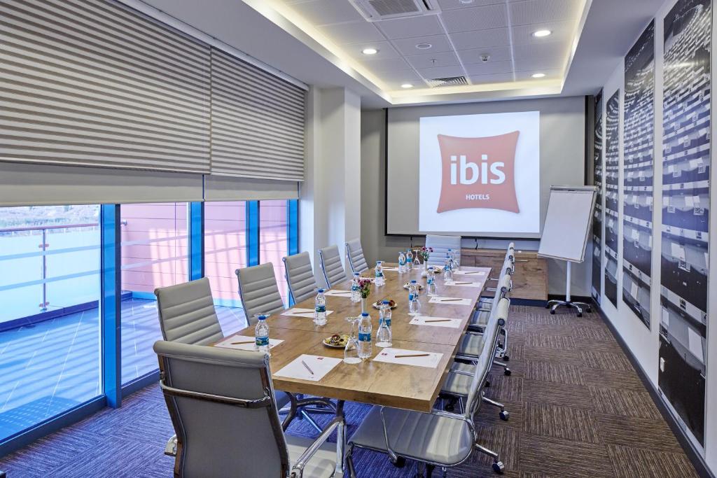Centro business