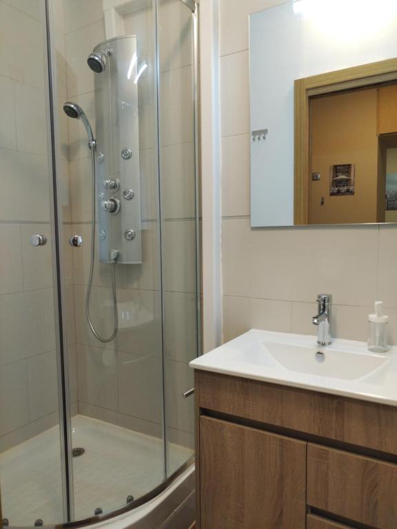 New Apartment & Parking Alcazaba - 5