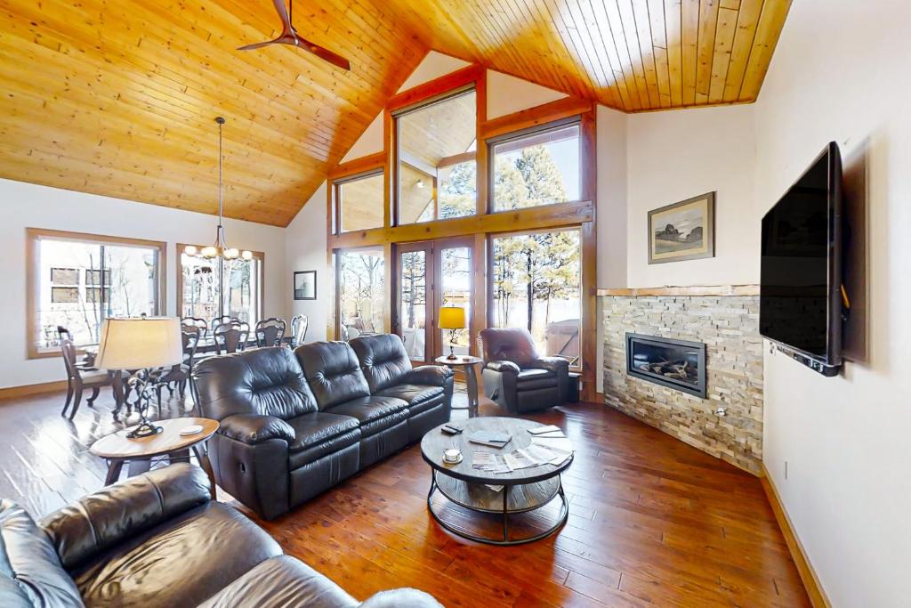 Lakefront Paradise, Pagosa Springs