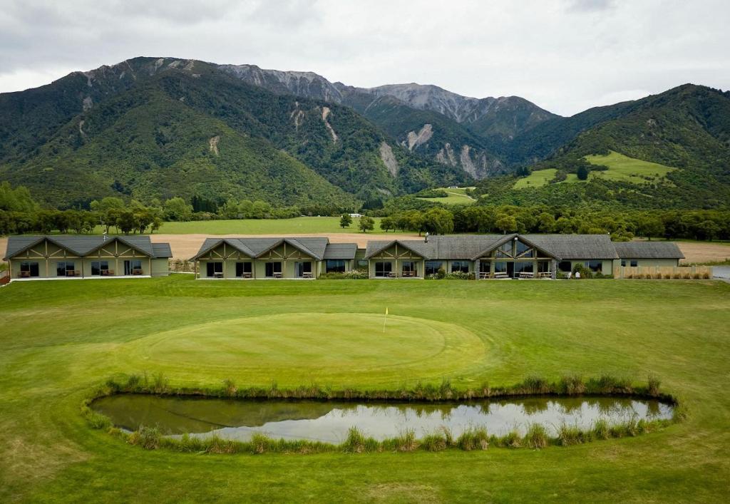 Koura Bay Golf Resort — Hotel in Kaikoura