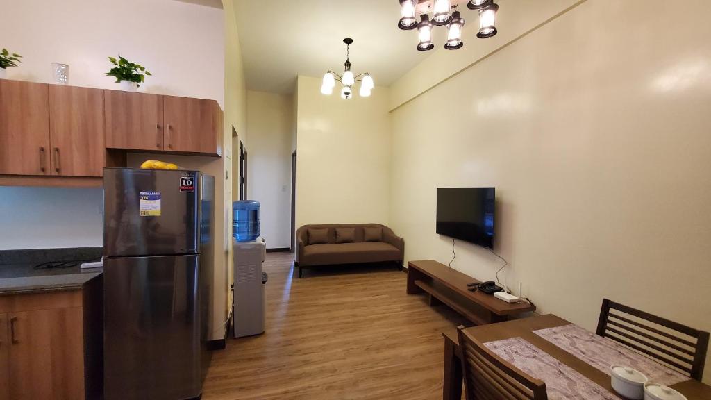 Bristle Ridge 2 bedroom Panoramic View photo
