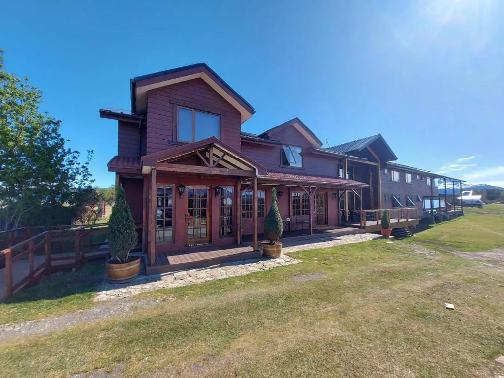 Morrena Lodge, hotel in Torres del Paine