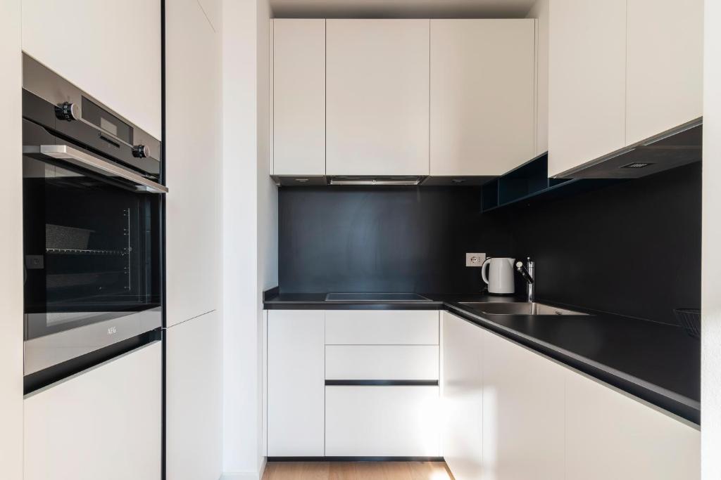easyhomes-Central Tower - 4